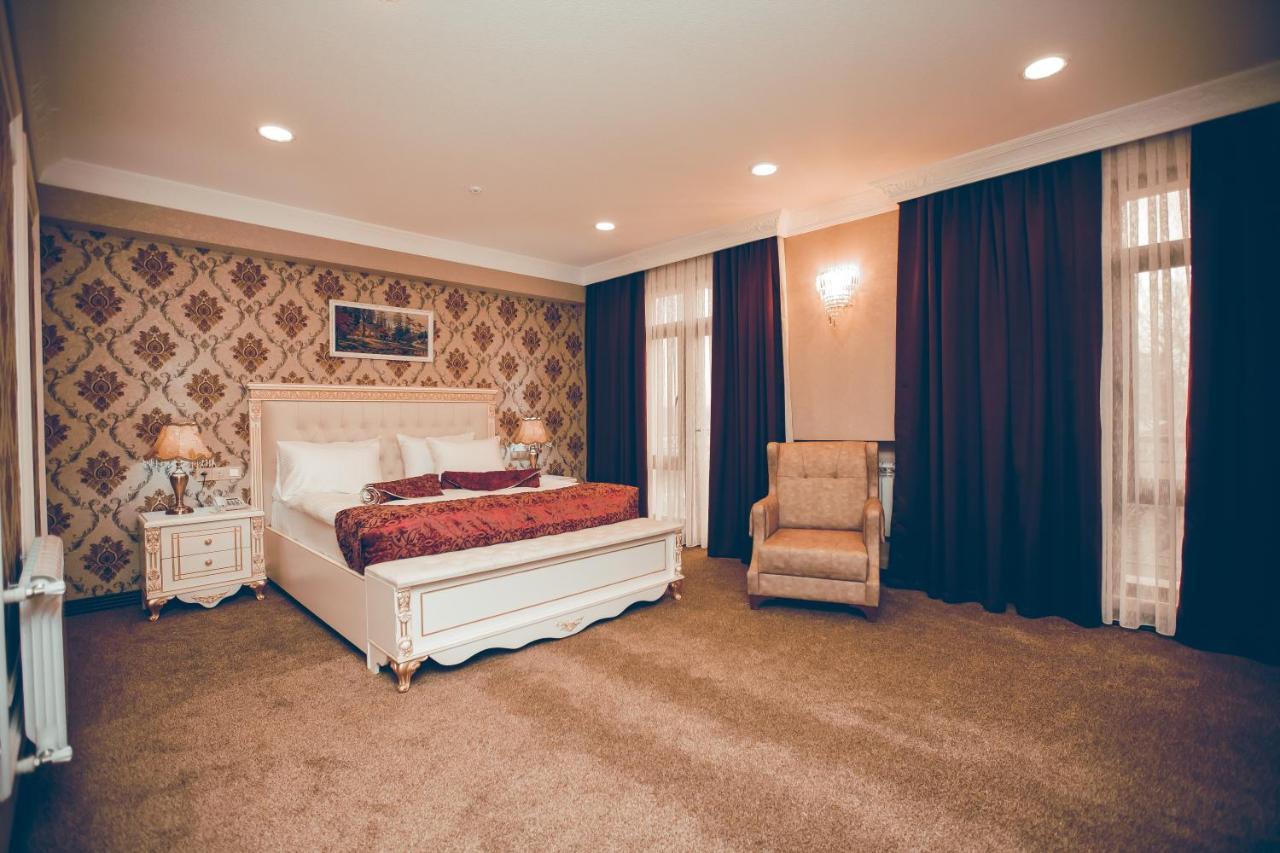 Baku Hotel Gence Dış mekan fotoğraf